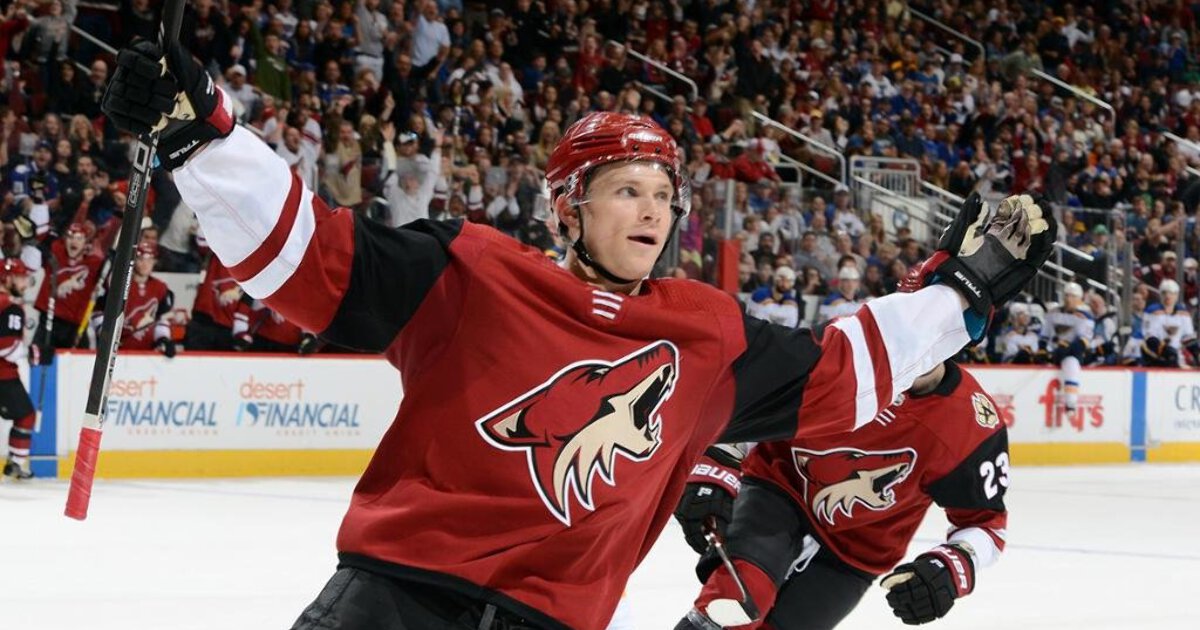 Хоккейная джерси Arizona Coyotes