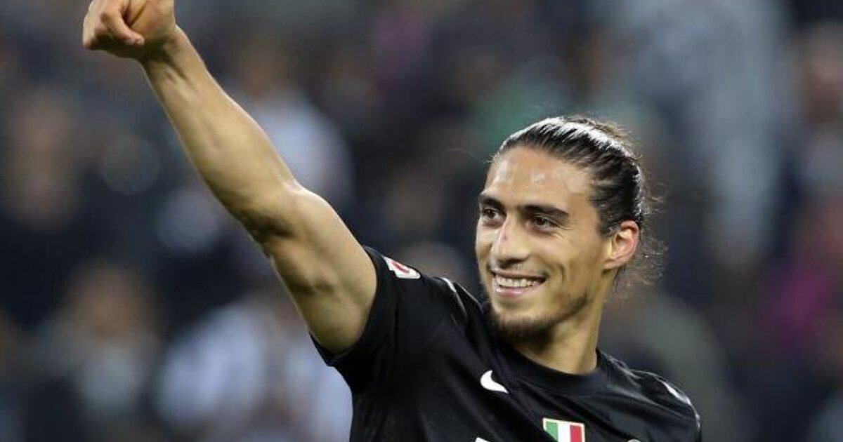 M Caceres футболист