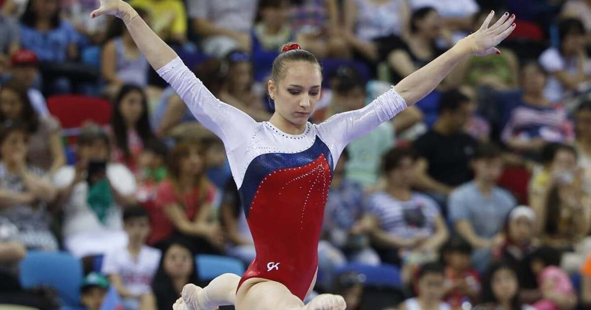 Виктория Комова спортивная гимнастика