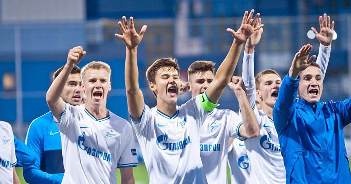 Футбольная команда Молодежка Зенит