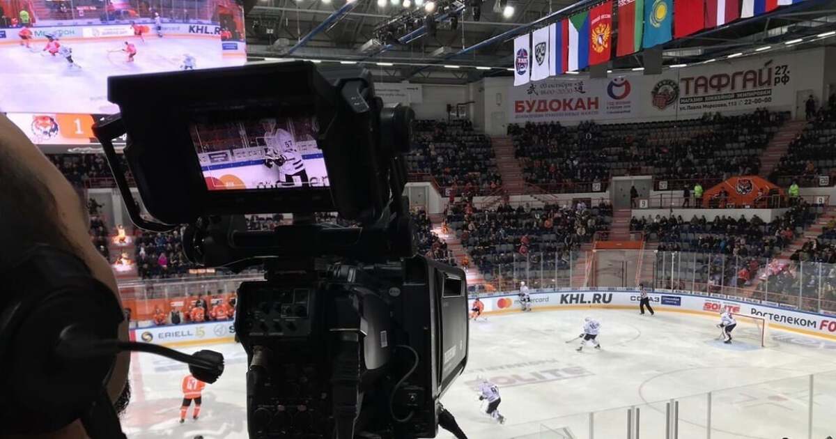 Хоккей сегодня трансляция канал. Трансляция хоккейного матча. Хоккей трансляция. Трансляция хоккея камера. Хоккейная телевизионная трансляция.