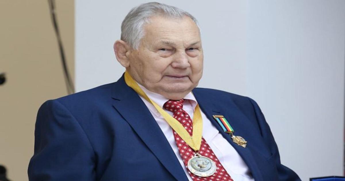 Победа на Олимпиаде, первая нефть и ЦУМ: что принес белорусам 1964-й - год Драко