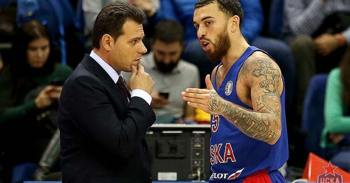 Майк Джеймс баскетболист