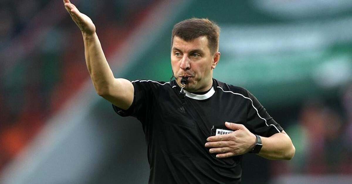 Арбитр Михаил Вилков