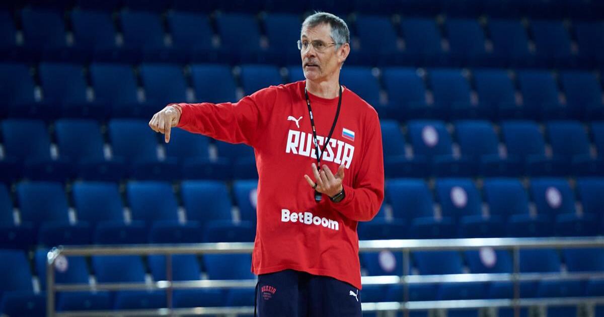 Тренер сборной России однажды в России