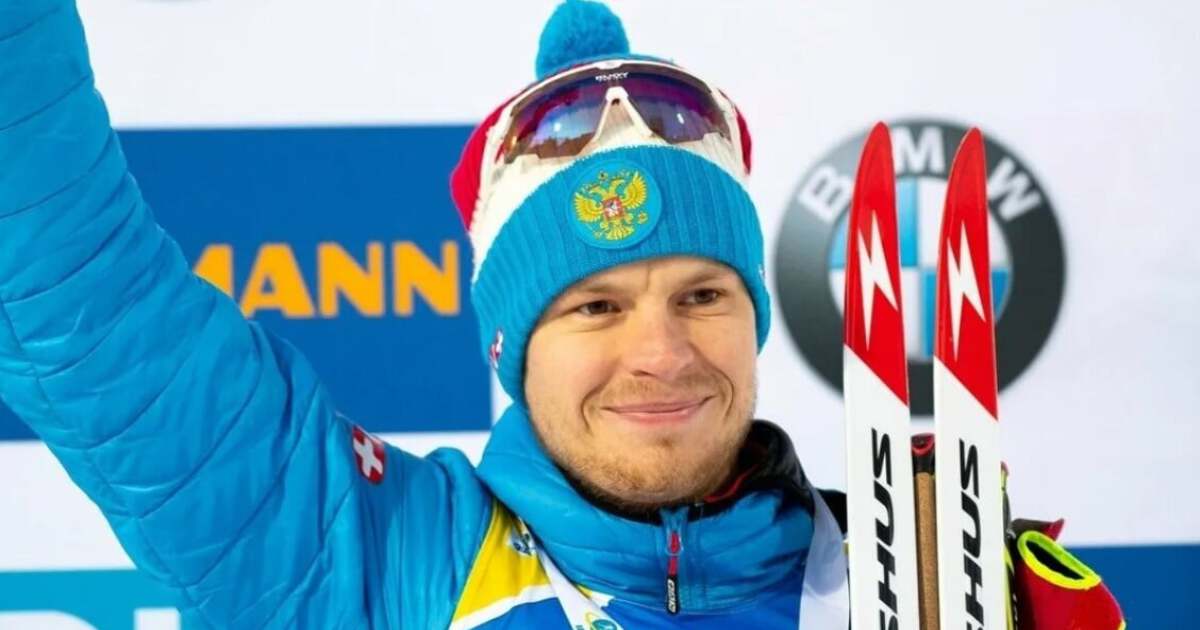 Матвей Елисеев в комбинезоне