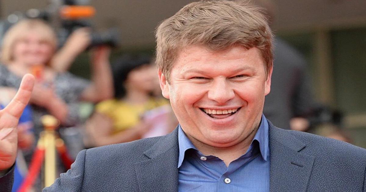 дмитрий губерниев. губерниев биография спортивные достижения. футбольный комментатор дмитрий губерниев. дмитрийдмитрийгуберниевгуберниев. губерниев биография спортивные достижения.