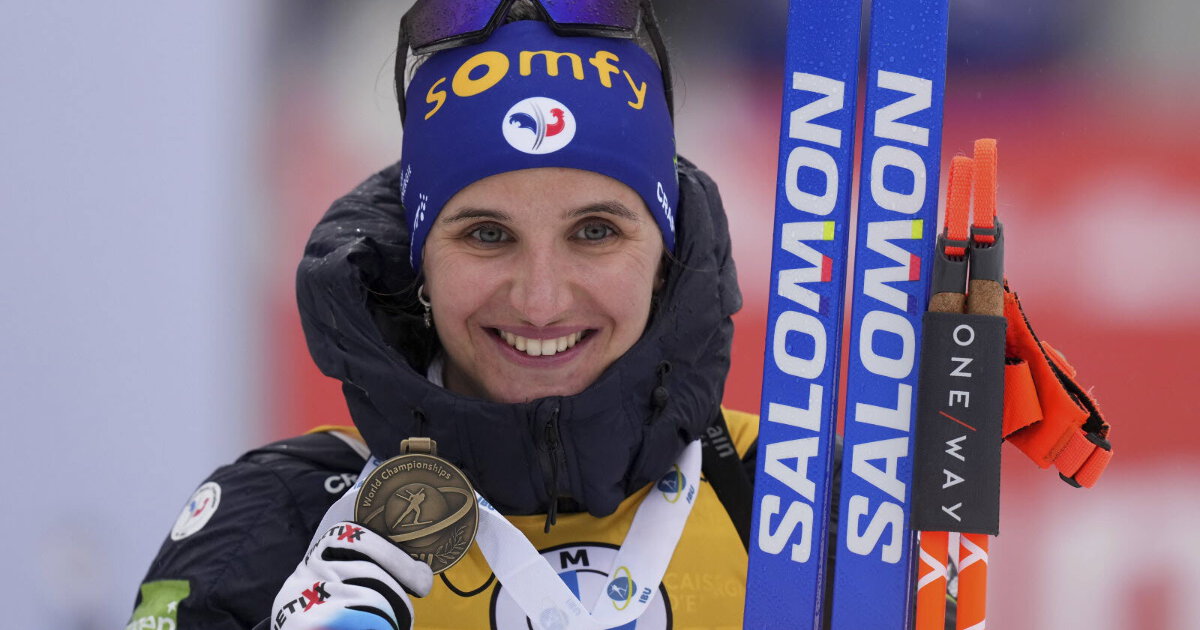 Французская биатлонистка чемпионка