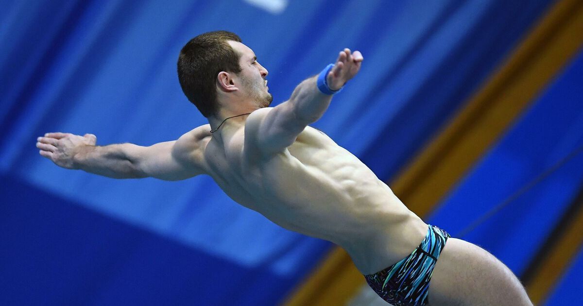 Александр Бондарь прыгун в воду