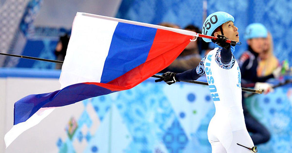 конькобежный спорт шорт трек. олимпийские игры трек. олимпийские игры трек. шорт трек ои 2022. велоспорт трек олимпийские игры.