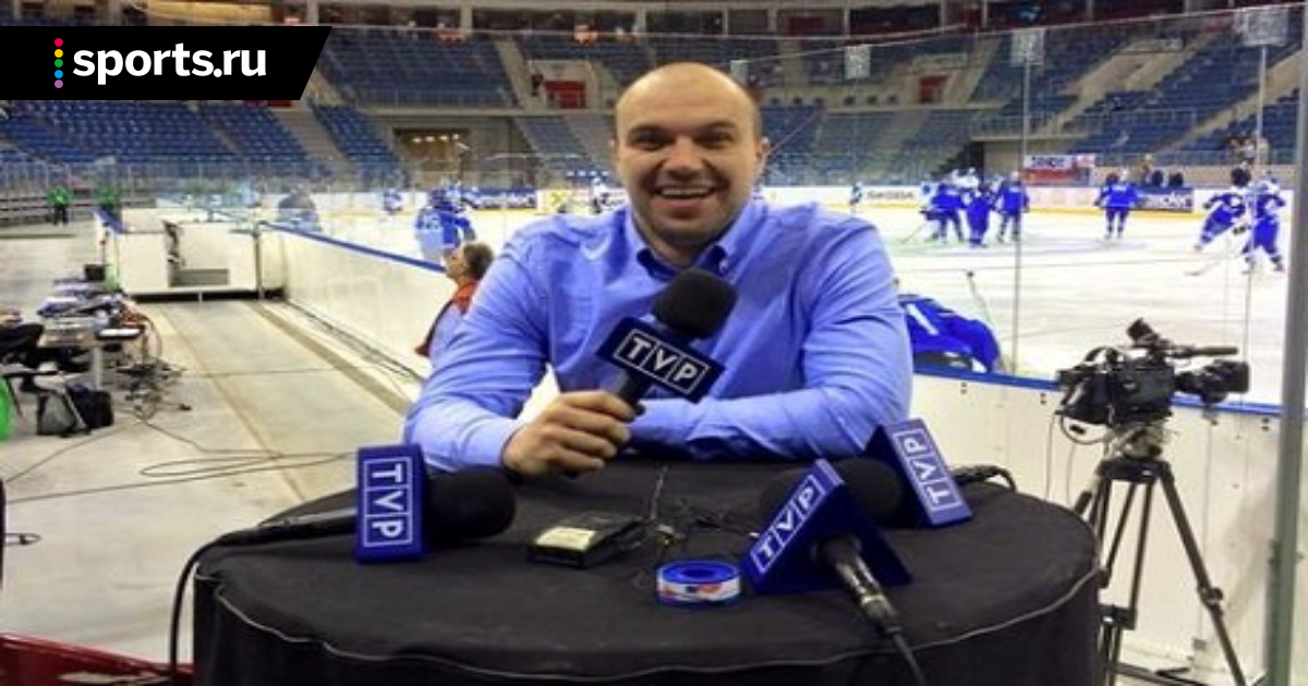 Комментаторы матч хоккей. Комментаторская будка хоккей. Федоров комментатор хоккея. Комментаторы матч хоккей. Хоккейные комментаторы матч.